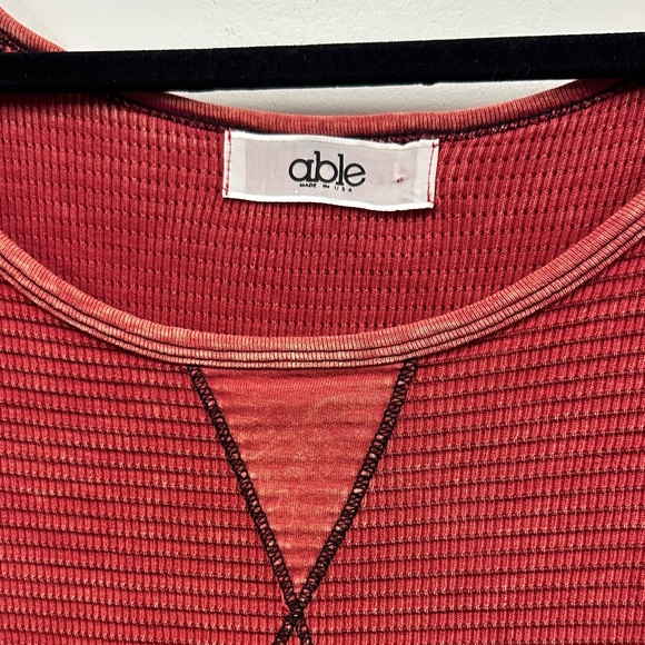 Able Women's Burgundy Long Sleeve Top with Patterned Cuffs M - Picture 2 of 5